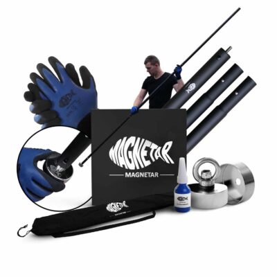 Pakket met een 360° allround 280kg easy magneet, met rond oog, inclusief 3x zwarte 1 meter stokken, opberghoes, blauwe waterdichte handschoenen en een zwarte Magnetar doos