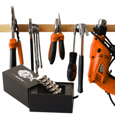 Sterke neodymium magneet met schroef – trekkracht 25 kg, ideaal voor het ophangen van gereedschap of andere metalen voorwerpen.