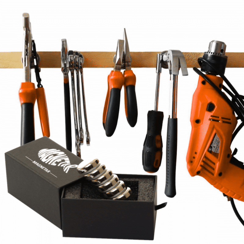Sterke neodymium magneet met schroef – trekkracht 25 kg, ideaal voor het ophangen van gereedschap of andere metalen voorwerpen.