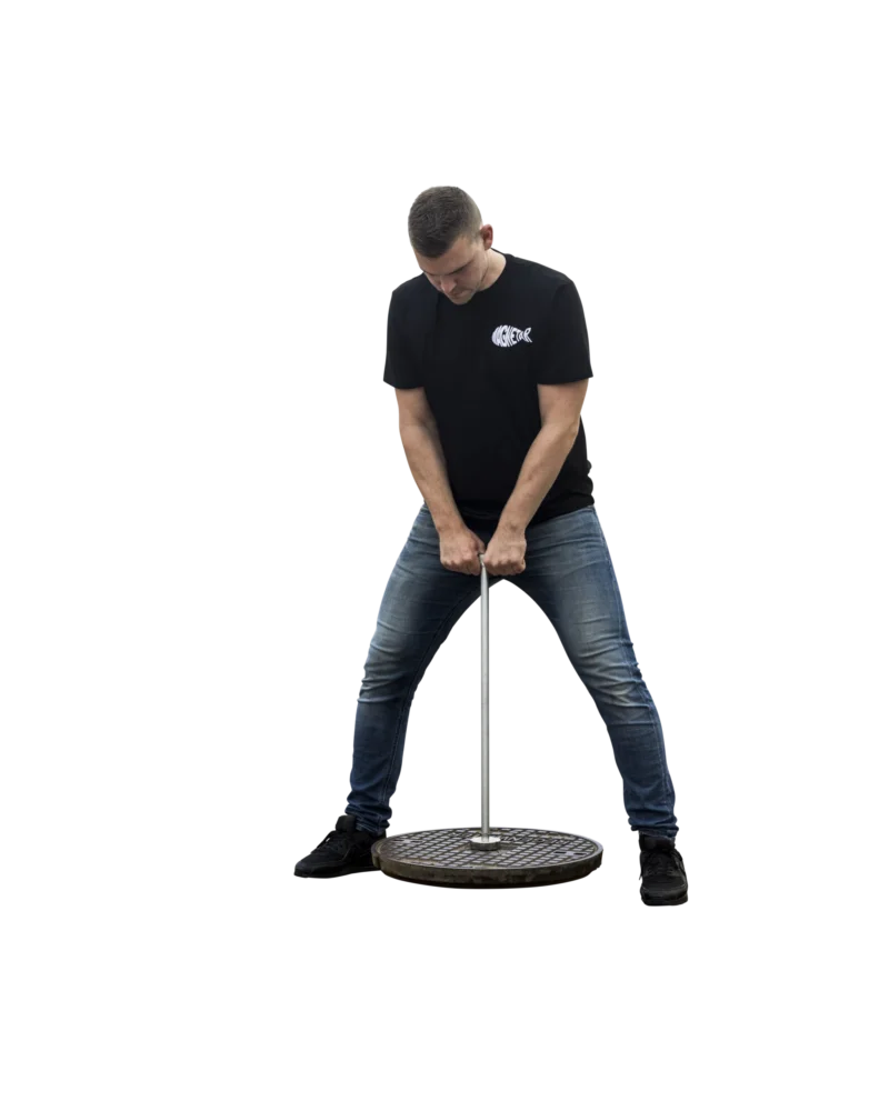 JNF-Magnetar-Bedrijfsfotografie-01-09-2023-Foto-0718 Productfoto van een putdeksellifter, gebruikt om putdeksels mee te tillen, magneet inclusief haak