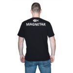 Zwart Magnetar T-shirt met logo en visdesign op de achterkant, casual draagbaar bij magneetvissen en outdoor activiteiten.